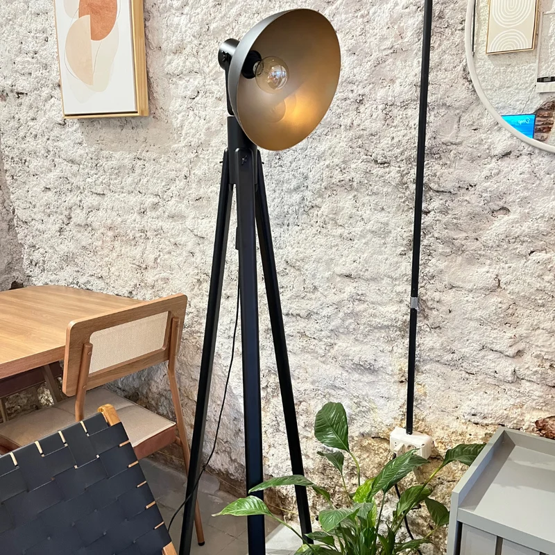 Lámpara De Pie Viena Negro en Negro - Lámparas de pie, Uruguay | Berna Home, vista 5