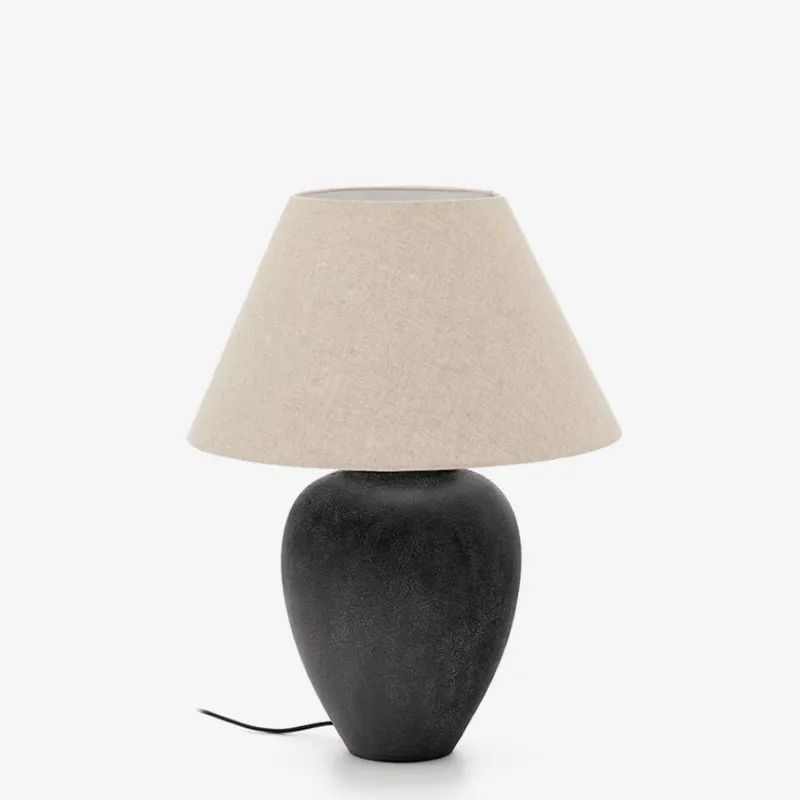 Lámpara de mesa Mercadal de cerámica con acabado negro en Negro - Lámparas de mesa, Uruguay | Kavehome