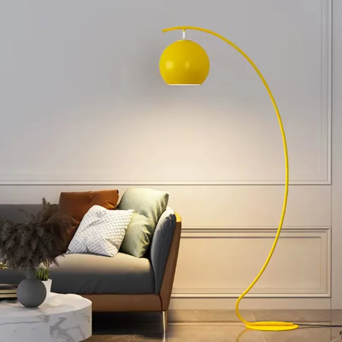 Lampara de pie Katarina en Amarillo - Lámparas de mesa, Uruguay | Decotech