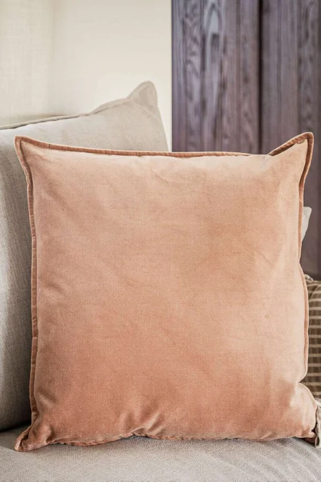 ALMOHADON TERCIOPELO ROSA VIEJO - 55 X 55 CMS en Rosa - Textiles, Uruguay | La Iberica