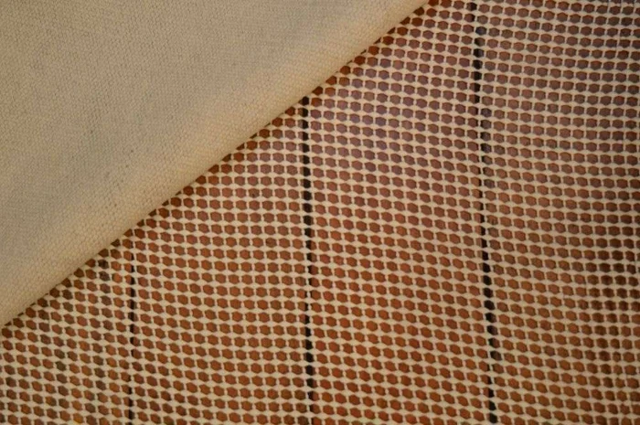 ANTIDESLIZANTE (PARA ALFOMBRAS DE 2.00 MTS DE LARGO) - Alfombras, Uruguay | La Iberica