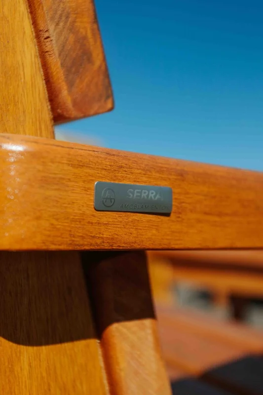 Sillon recto de 2 cuerpos — Serra Amoblamientos en Madera natural - Muebles para el exterior, Uruguay | Serra Amoblamientos, vista 3