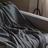 Manta para sillón y cama algodón Grafito - 130cm - Textiles, Uruguay | Buho Store, vista 5 de 6