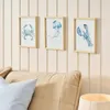 Cuadro Mar - Cangrejo en Azul, Blanco, Natural - Decoración de pared, Uruguay | Walnut, vista 1 de 2