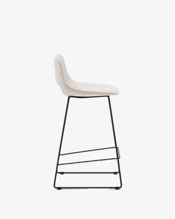 Taburete Zahara - beige y acero con acabado negro altura 65 cm en Marrón - Butacas, banquetas y puffs, Uruguay | Kavehome, vista 7