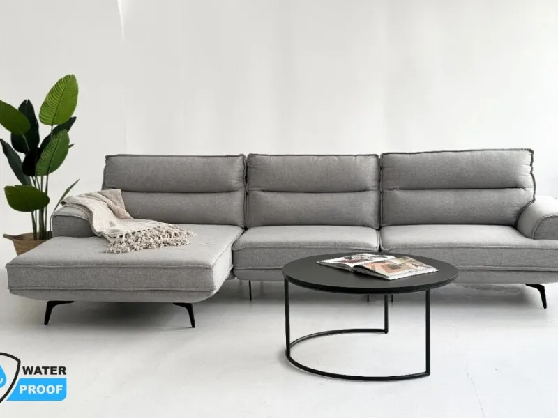 Sofá con Chaise MARIUS Gris en Gris - Sillones y sofás, Uruguay | Finkel