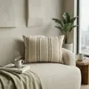 Almohadón Algodón Raya Gris rectangular en Gris - Textiles, Uruguay | Indrana, vista 1 de 4