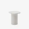 Mesa auxiliar Macarella - de cemento blanco 48 x 47 cm en Blanco - Mesas de arrimo, Uruguay | Kavehome, vista 1 de 6