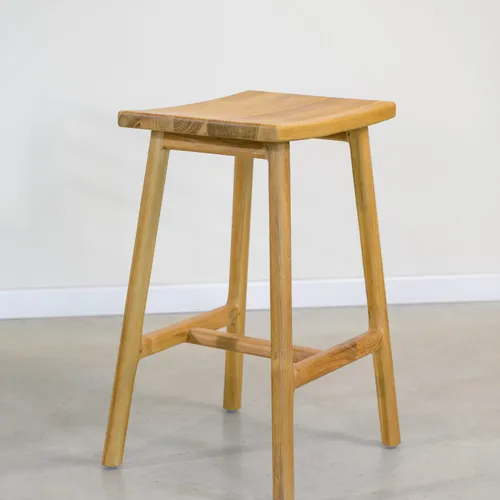Banqueta de barra en madera teca en Madera natural - Butacas, banquetas y puffs, Uruguay | Entrecasa