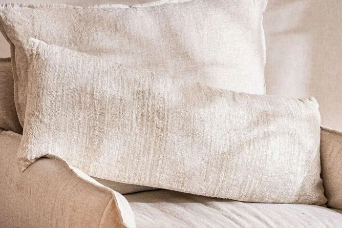 ALMOHADON TEXTURE - 35 X 80 CMS en Blanco - Textiles, Uruguay | La Iberica