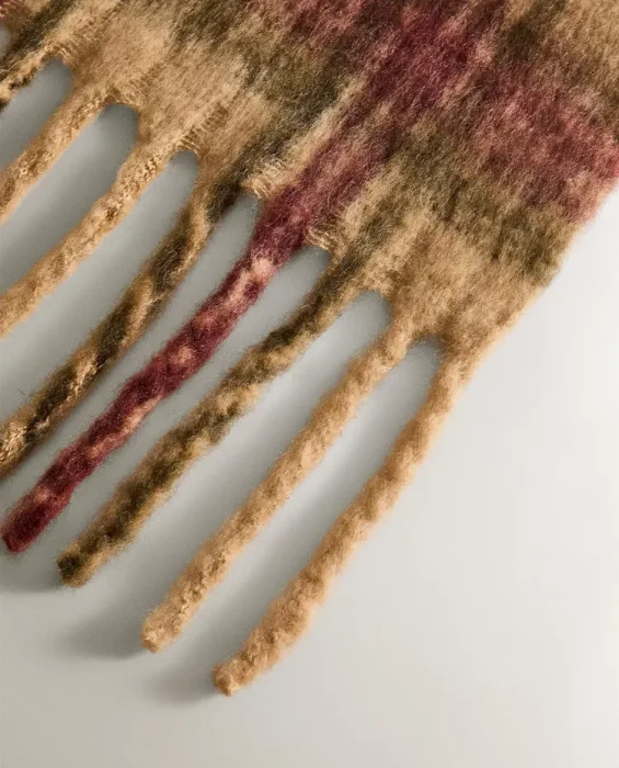 MANTA SUAVE CUADROS FLECOS - Textiles, Uruguay | Zara Home, vista 3