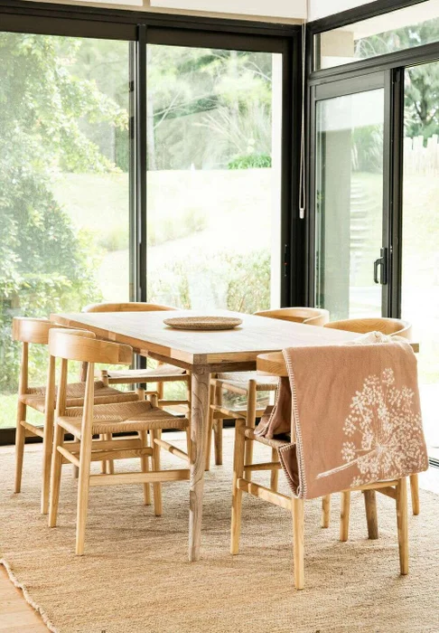 MESA COMEDOR NORDICA - OLMO NATURAL - 1.80 X 0.90 MTS en Madera natural - Mesas de comedor, Uruguay | La Iberica, vista 6
