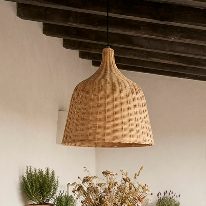 Lampara de techo Somatra Grande en Madera natural - Lámparas colgantes, Uruguay | Alta Gracia Deco