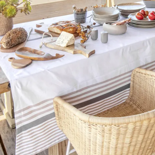 MANTEL RAYAS CRUDO Y BLANCO CON LINEA GRIS en Multicolor - Textiles, Uruguay | Sentido Jose Ignacio