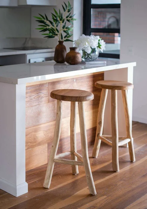 BANCO DE BAR LUCAS en Madera natural - Sillas, Uruguay | La Iberica, vista 5
