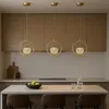 Colgante led esfera dorada y vidrio facetado en Dorado - Lámparas colgantes, Uruguay | Iluminica, vista 5 de 6