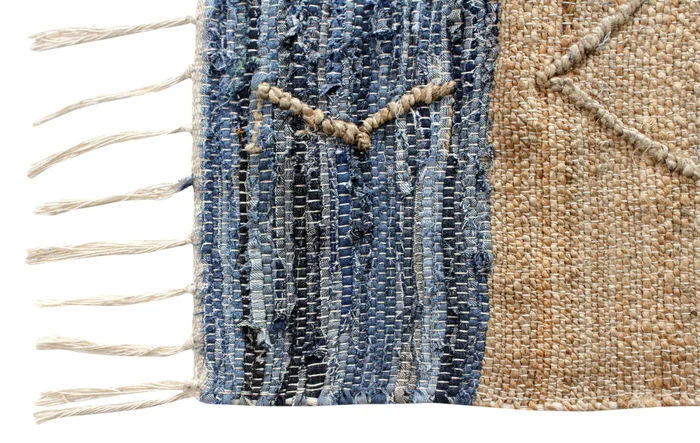 ALFOMBRA TRIBAL YUTE AZUL/NAT en Multicolor - Alfombras, Uruguay | Más Infinito Casa, vista 2