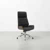 Asiento Gerencial Alto Madera-y-pu Negro Confort en Negro - Escritorios y sillas de escritorio, Uruguay | Divino, vista 1 de 4
