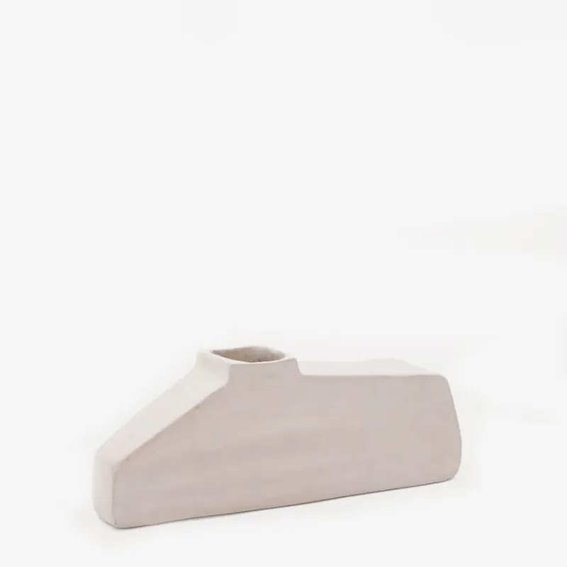 Jarrón Lahara de papel maché gris 16 cm en Beige - Jarrones, Uruguay | Kavehome