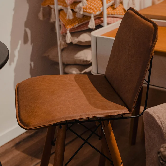 Butaca Gourmet - Línea París en Marrón - Sillones y sofás, Uruguay | Ecowood, vista 4