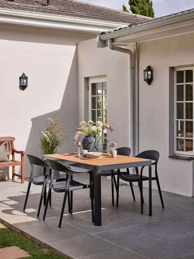 Mesa de jardín SIRDAL A91xL149 madera dura, Uruguay | JYSK, vista 2