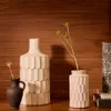 Jarrón Arisa de papel maché blanco - 22 cm en Blanco - Jarrones, Uruguay | Kavehome, vista 4 de 6