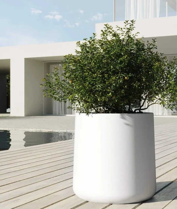 Macetero Gota 40 Blanco Alto 40cm x 35cm Ancho Boca x Diam Base 40cm, 40 lts en Blanco - Macetas, Uruguay | Champagne Home, vista 2