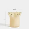 Jarrón Endasi de vidrio amarillo 19,5 cm - 19,5 cm en Amarillo - Jarrones, Uruguay | Kavehome, vista 6 de 6