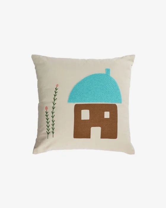 Almohadón Leshy 100% algodón casa multicolor 45 x 45 cm en Multicolor - Textiles, Uruguay | Kavehome