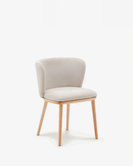 Silla Ciselia chenilla beige y madera maciza de fresno acabado tono natural FSC Mix Credit en Beige - Sillas, Uruguay | Kavehome