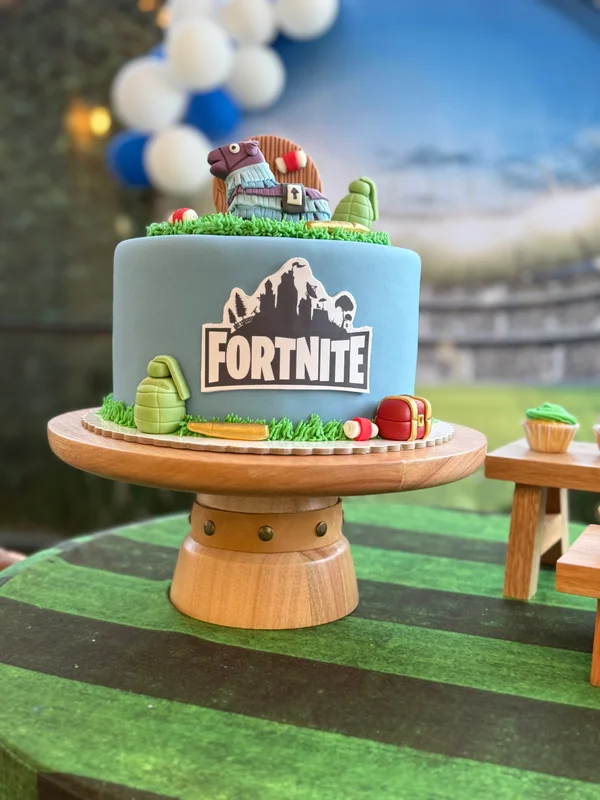 Pie de torta con faja y tachas - Decoración, Uruguay | Dreams On Time, vista 19