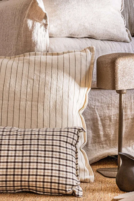 ALMOHADON LINO ALTO GRAMAJE RAYADO OFF WHITE - 55 X 55 en Blanco - Textiles, Uruguay | La Iberica, vista 9