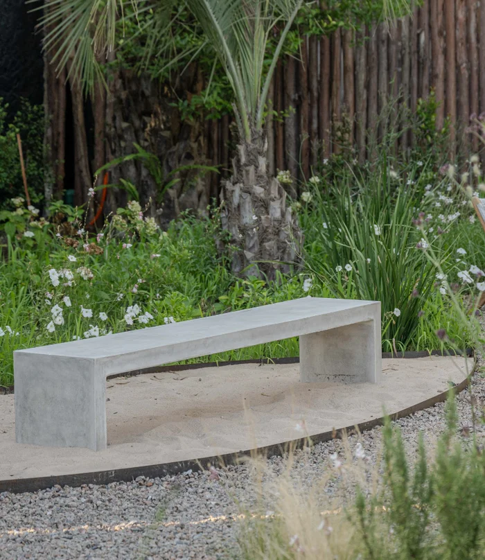BANCO LARGO CEMENTO 200CM en Gris - Muebles para el exterior, Uruguay | Masinfinito Casa, vista 2