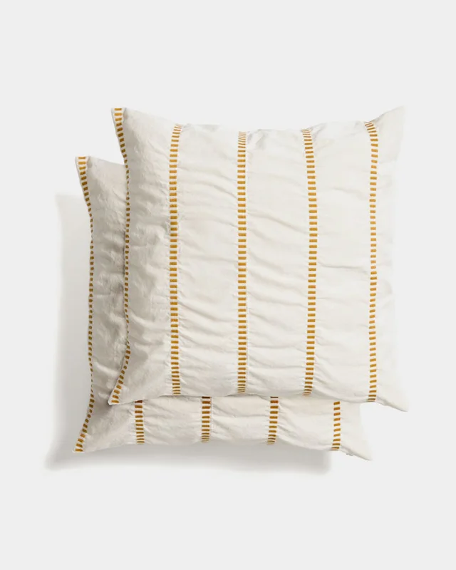Set Lidala de 2 almohadones 100% algodón jacquard rayas mostaza 50 x 50 cm en Beige - Textiles, Uruguay | Kavehome, vista 3