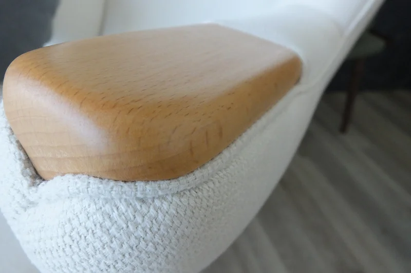 Papa Bear Chair | Hans Wegner en Verde oliva - Butacas, banquetas y puffs, Uruguay | Mad for Modern, vista 4