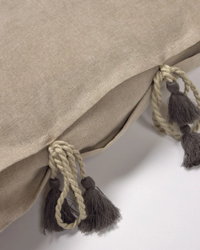 Almohadón Varina 100% algodón - marrón 45 x 45 cm en Marrón - Textiles, Uruguay | Kavehome, vista 3