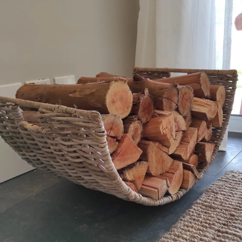 Leñero rattán en Madera natural - Canastos, Uruguay | Soho Deco