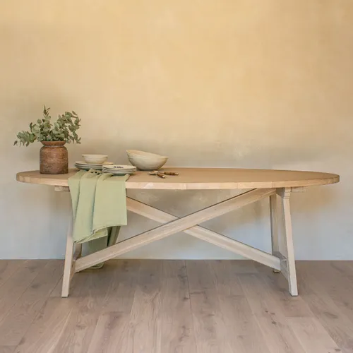 Mesa de comedor Frida en Madera natural - Mesas de comedor, Uruguay | De Arcos