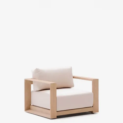 Butaca Ambra de madera maciza de acacia con acabado claro FSC 100% en Beige - Butacas, banquetas y puffs, Uruguay | Kavehome