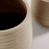 Set Sory de 2 macetas de terracota con acabado gris Ø 28 cm / Ø 36 cm en Madera natural - Macetas, Uruguay | Kavehome, vista 7 de 8