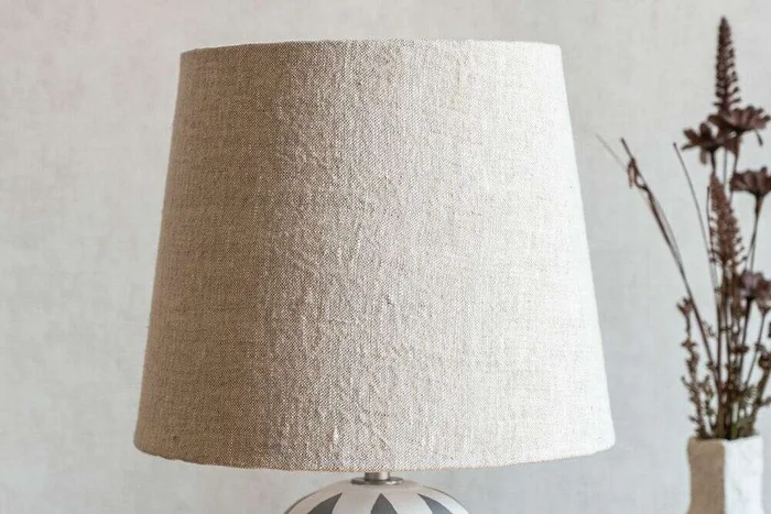 LAMPARA GREY - CERAMICA RAYAS en Multicolor - Lámparas de mesa, Uruguay | La Iberica, vista 2