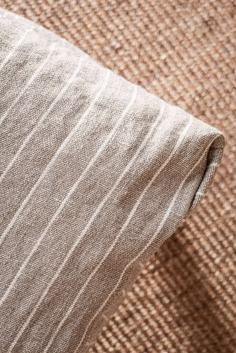 SILLA SOHO - LINO ALTO GRAMAJE RAYADO BEIGE - Butacas, banquetas y puffs, Uruguay | La Iberica, vista 5
