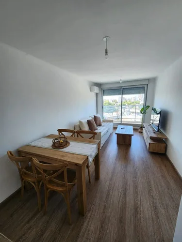 Juego Comedor Madera Maciza Rectilineo 4 Sillas 120x80-ozark A Eleccion en Madera natural - Mesas de comedor, Uruguay | Ozark Home, vista 6