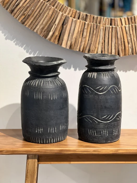 Florero de madera en Negro - Jarrones, Uruguay | FMB