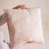 ALMOHADON TERCIOPELO ROSA - 55 X 55 CMS en Rosa - Textiles, Uruguay | La Iberica, vista 8 de 8
