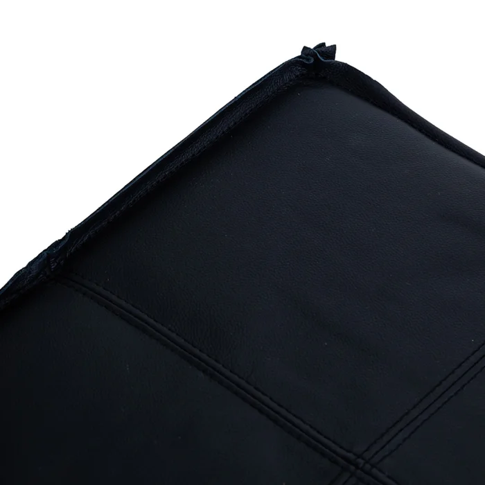 Pouf Lalo en Negro - Sillas, Uruguay | Walnut, vista 2