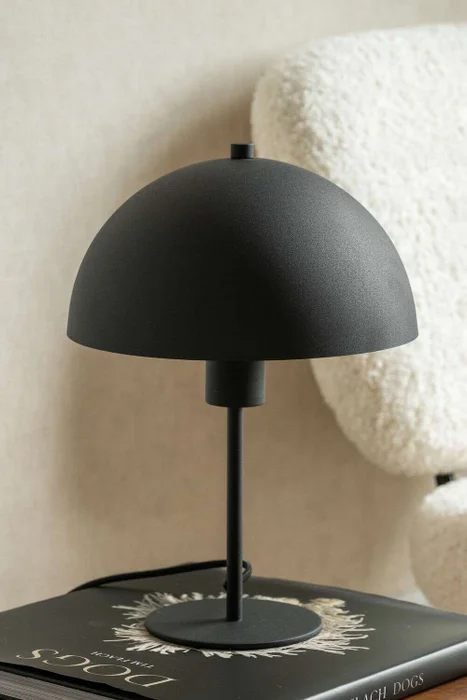 LAMPARA HONGUITO BLACK - 25 X 35 CMS en Negro - Lámparas de mesa, Uruguay | La Iberica