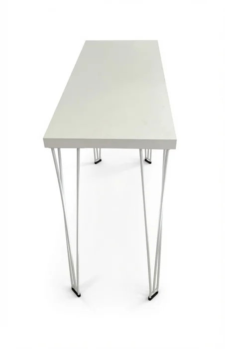 Aparador blanco con patas en metal - PRODUCTO CON DETALLES en Blanco - Aparadores y recibidores, Uruguay | Champagne Home, vista 3