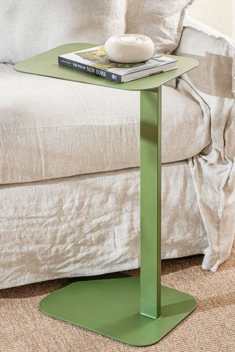 MESA AUXILIAR HIERRO- PISTACHO GREEN en Verde - Mesas de living, Uruguay | La Iberica