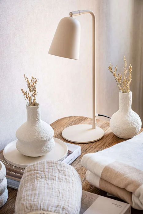 LAMPARA DE MESA VIK - ARENA en Beige - Lámparas de mesa, Uruguay | La Iberica, vista 6